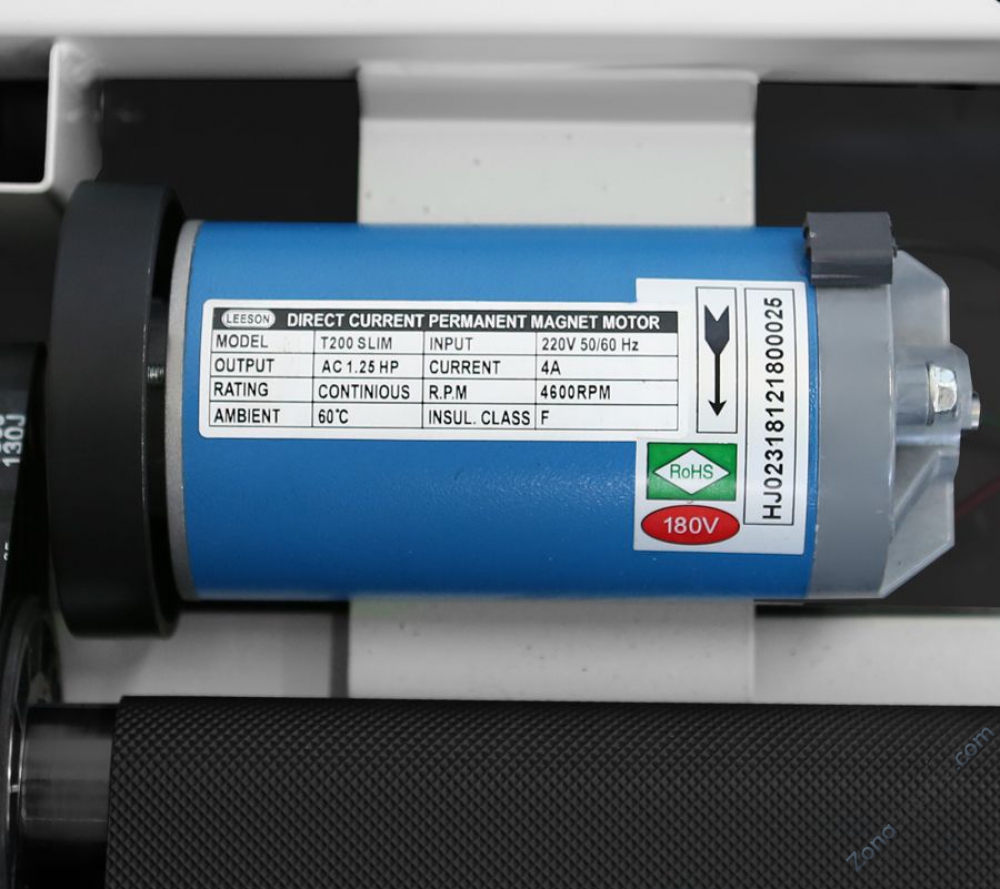 Беговая дорожка Carbon Fitness T200 SLIM Беговая дорожка Carbon Fitness T200 SLIM