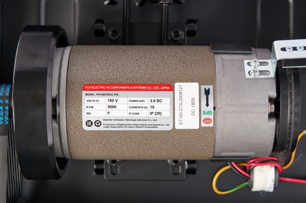 Беговая дорожка Titanium Masters Slimtech C350 Беговая дорожка Titanium Masters Slimtech C350