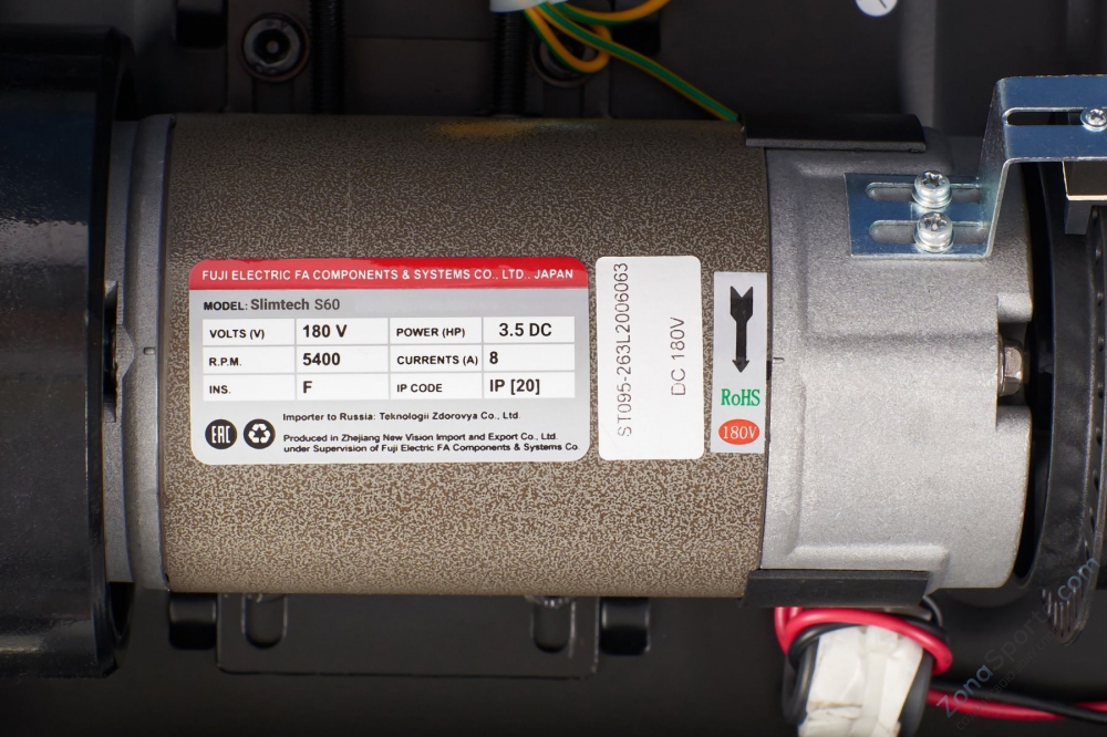 Беговая дорожка Titanium Masters Slimtech S60 (красная)